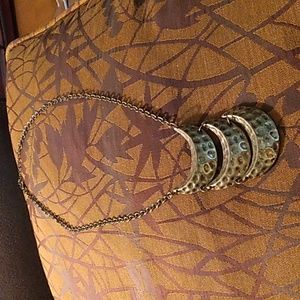 24 inch antiqued look triple hammered silvertone  necklaçe